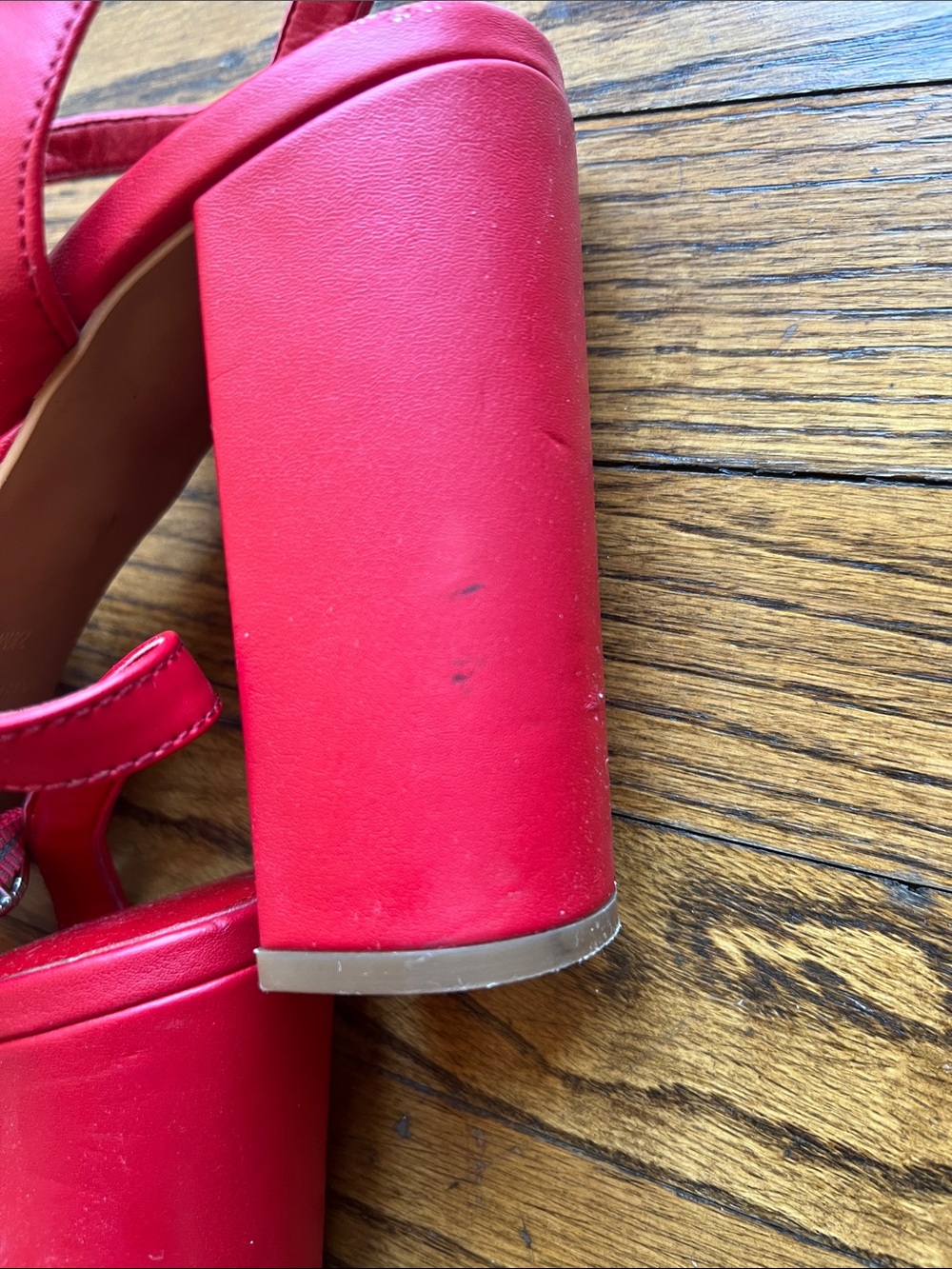Marc Fisher Red Platform Heels- 7.5 - Picture 9 of 12